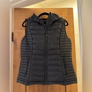 KUHL black hooded vest size M